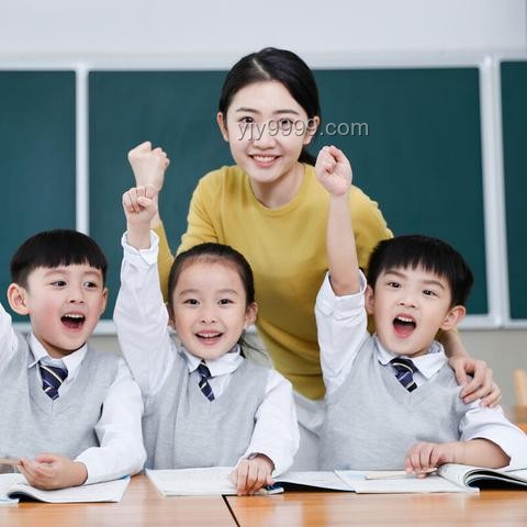 如何与抑郁症少年“站在一起”，面对老师批评的痛苦