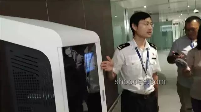 🛫台网红馆长探秘浦东：机场巨无霸，厕所新体验✨