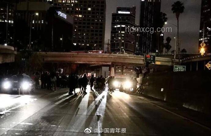 洛杉矶骚乱中的中国大妈：平静中的坚韧力量